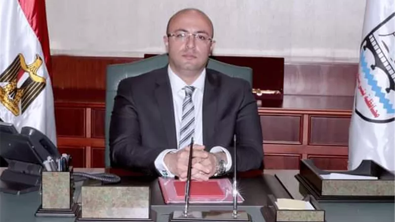 محافظ بني سويف يأمر بمكافأة رؤساء لجان امتحانات