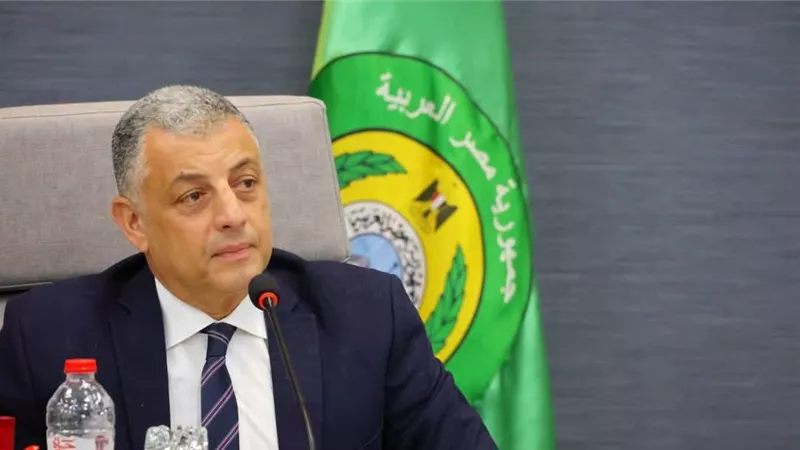 ضبط 2 طن دقيق بلدي مدعم بالإسماعيلية