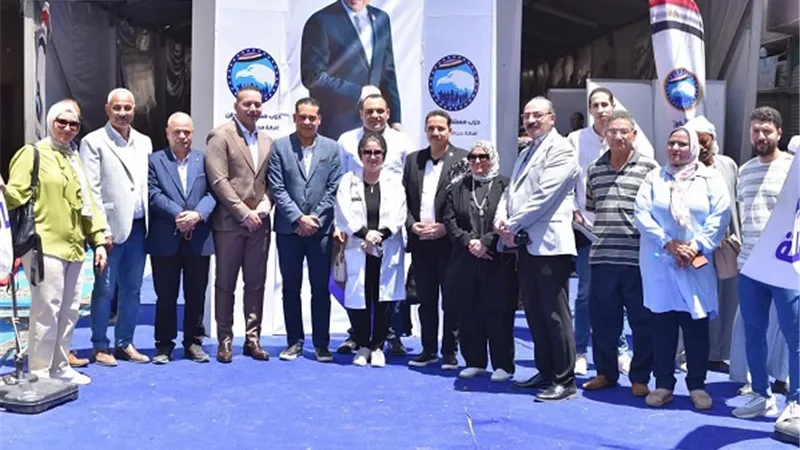 الكشف علي٤١٥٠حالة في قافلةمستقبل وطن الطبية بمركز مطاي