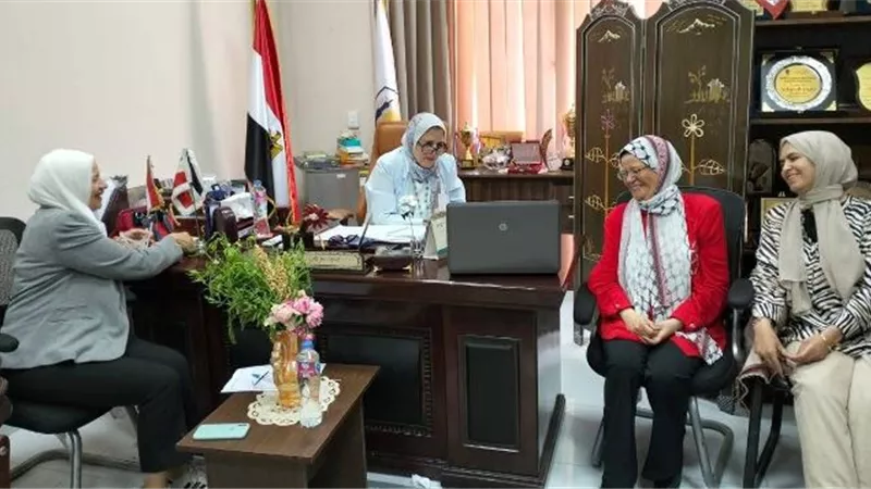 تحذيرات مشددة من الإدارة التعليمية فى مدينة الشروق لطلاب الثانوية صور