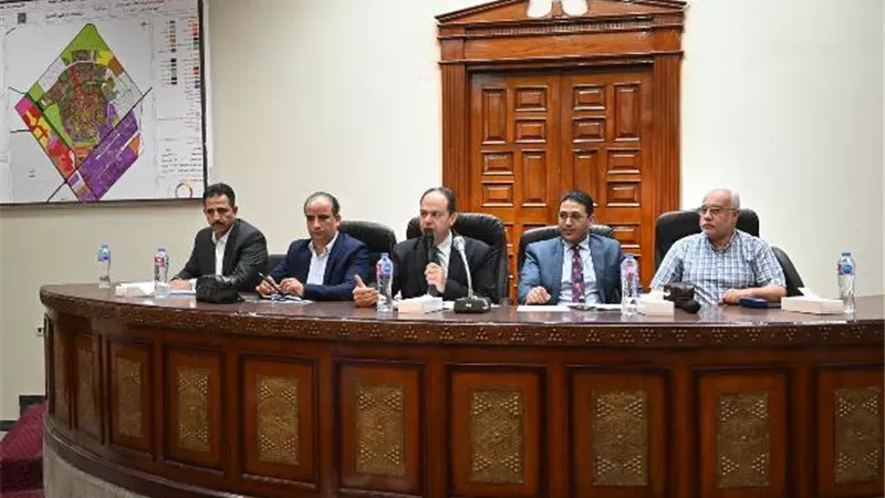 الإسكان: بيع محال تجارية ومخابز ووحدات إدارية بالعاشر والعبور الجديدة