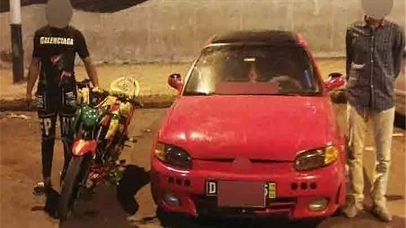 ضبط شخصين استعراضا بسيارة ملاكى ودراجة نارية خلال زفاف بالاسكندرية