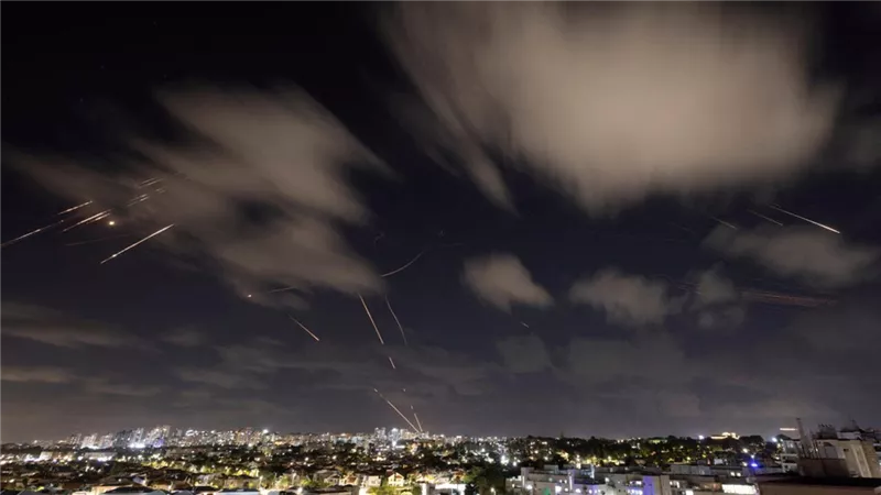 الصحة الإيرانية: ارتفاع ضحايا الهجمات الإسرائيلية إلى 430 قتيلا