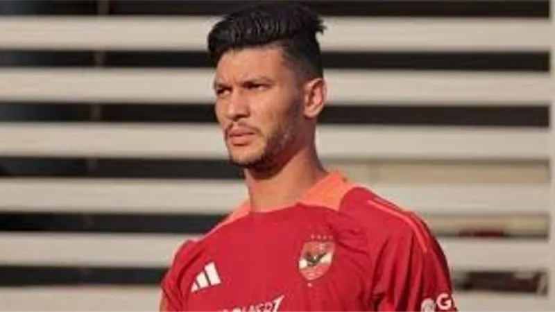 الأهلي يكشف حقيقة الاستغناء عن أشرف داري بعد المونديال