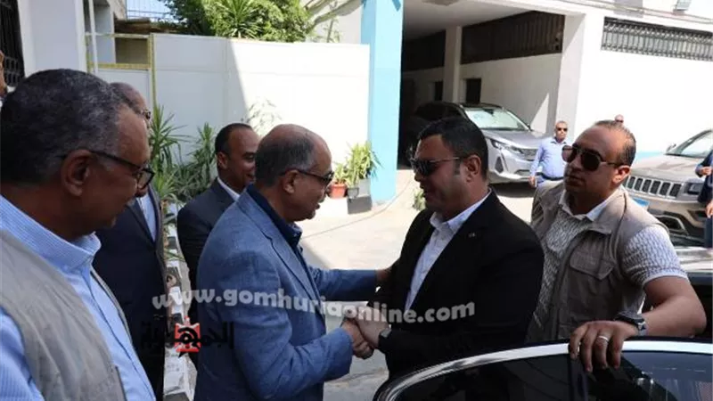 محافظ المنيا ووزير الإسكان يتفقدان مشروعات المياه والصرف الصحي