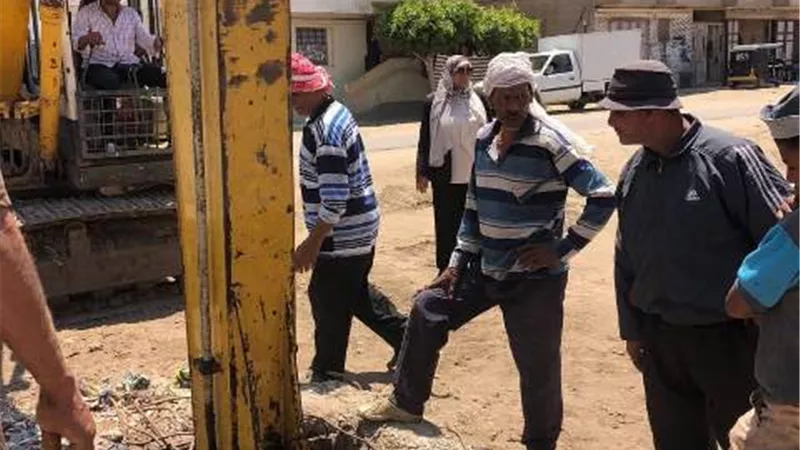 تطهير سحارة مصرف فارسكور للحفاظ على الأراضي الزراعية