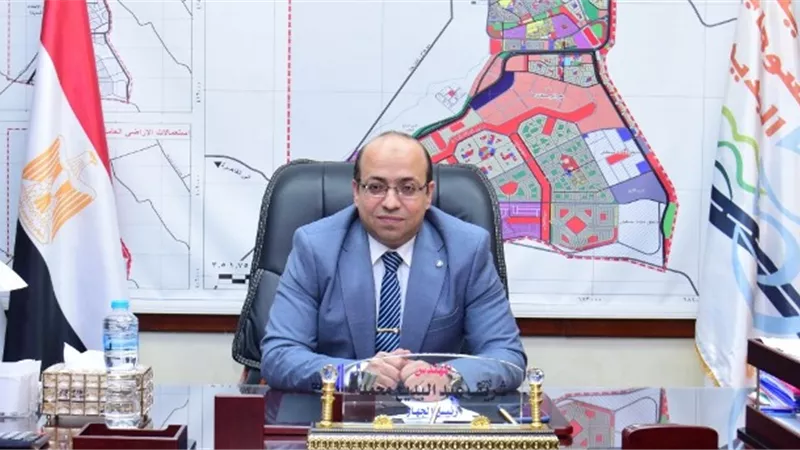 أنباء سارة من رئيس جهاز سوهاج الجديدة عن أهم المشروعات الخدمية.. صور