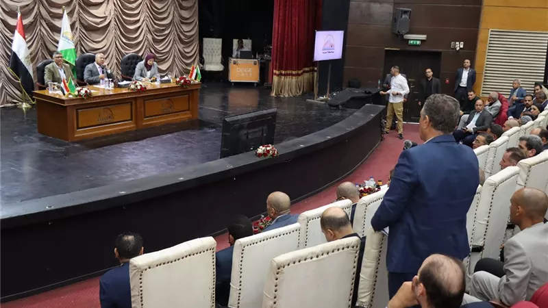 الوزير : توفير خطوط نقل منتظمة داخل المنطقة الصناعية بأبو رواش
