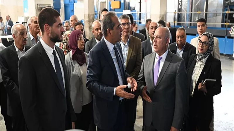 ترفيق شامل ومواصلات جديدة.. خطة حكومية لإنقاذ منطقة أبورواش الصناعية
