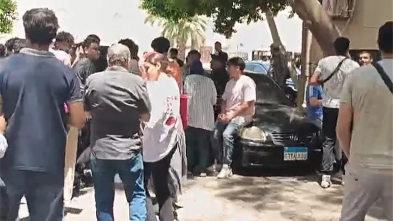طلاب السويس : العربي سهل ممتنع والنحو ضيع فرص 