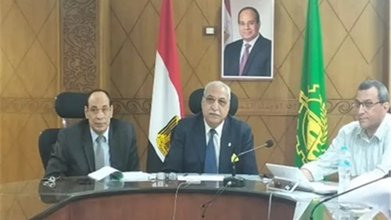 مدير تعليم القليوبية يواصل متابعة سير امتحانات الثانوية العامة 2025