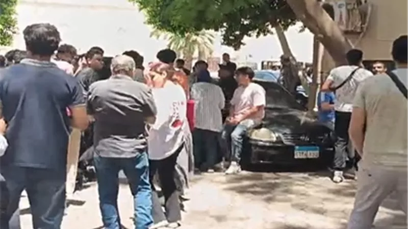 بين سهل وصعب..تباين اَراء طلاب الثانويه بكفر الشيخ في امتحان العربي
