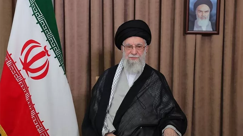 المرشد الإيراني: إسرائيل ارتكبت خطأ فادحا وهي تتلقى العقاب