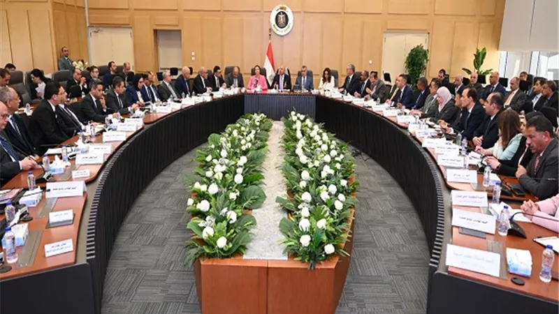 كامل الوزير: خطة حكومية عاجلة لرفع كفاءة مرافق أبو رواش الصناعية