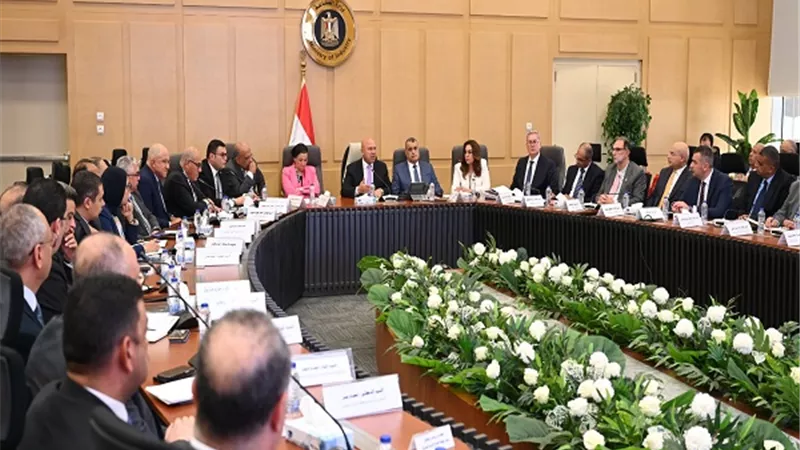 كامل الوزير: تشكيل لجنة مصغرة للتصدي لمحاولات التهرب الجمركي