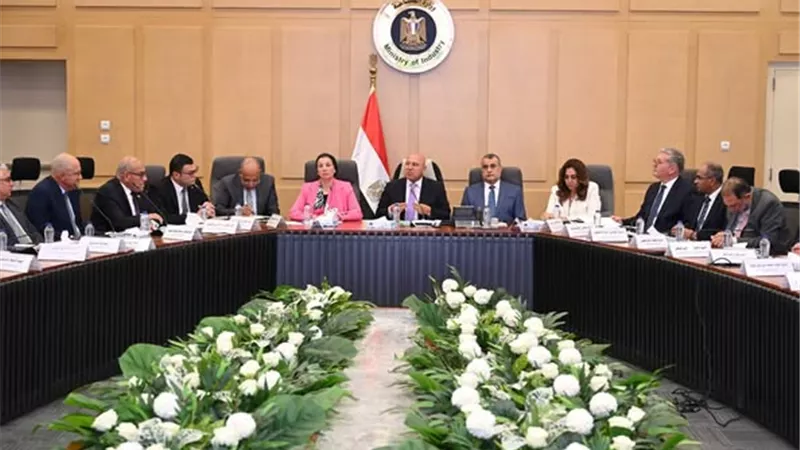الوزير: سحب الأراضي الصناعية حال تسقيعها وعدم الالتزام بالمدد المحددة