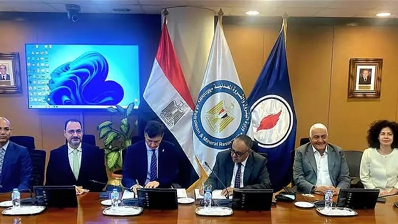 هيئة البترول وIEOC يوقعان مذكرة نوايا لتعزيز المهارات في مجال السلامة