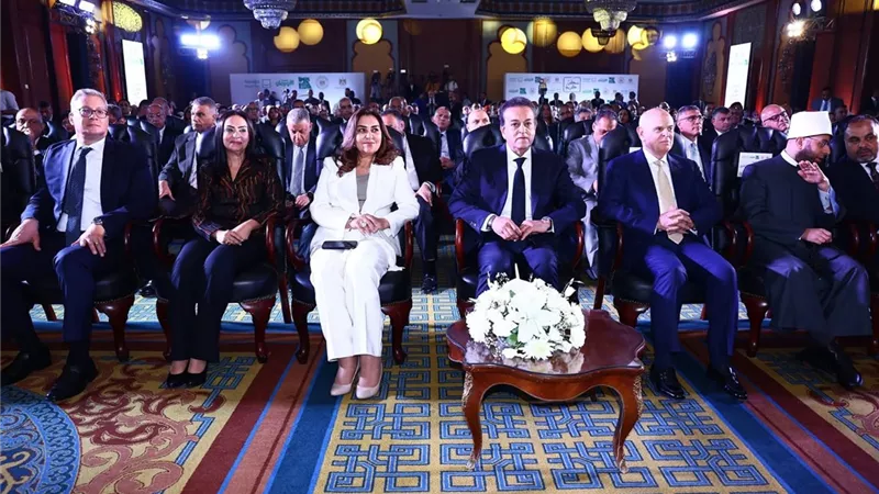 محافظ أسوان يشارك فى تدشين مبادرة سكن كريم من أجل حياة كريمة