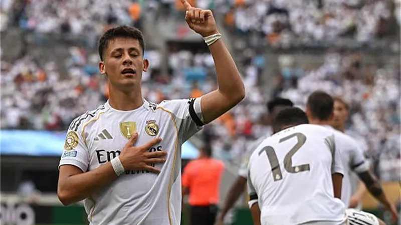 تجاوز فينسيوس.. جولر أصغر لاعب يسجل 10 أهداف مع ريال مدريد
