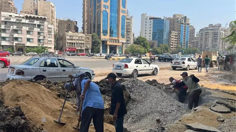 النجار:الانتهاء من إصلاح كسرماسورة مياه بشارع جامعة الدول العربية