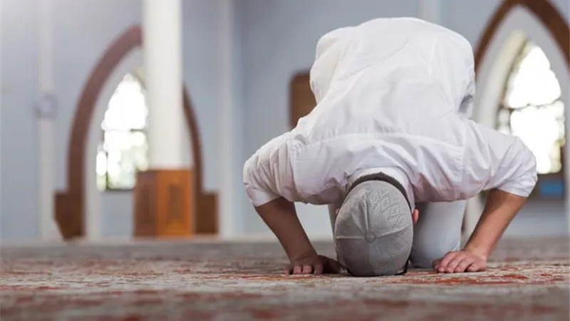 ماذا نقول فى سجدة الشكر؟