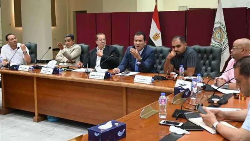 تعرف على أهم قرارات مجلس أمناء مدينة العاشر من رمضان.. بالصور