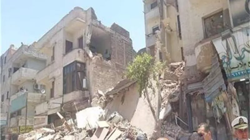 استدعاء مالك عقار شبرا المنهار لسماع أقواله