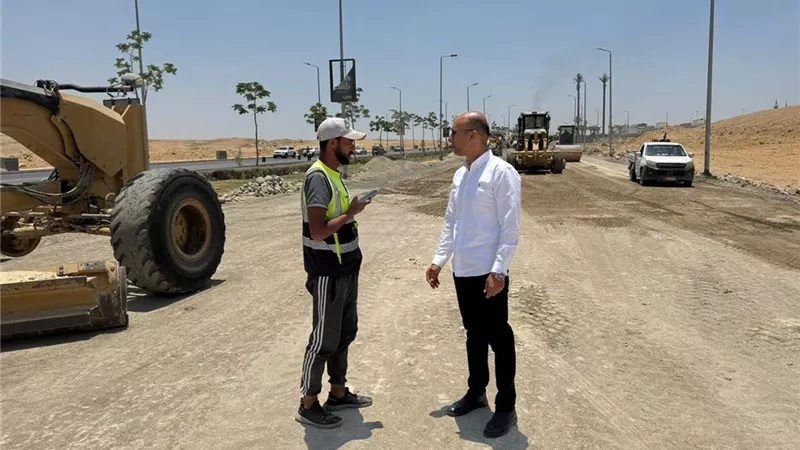 رئيس جهاز مدينة القاهرة الجديدة يتفقد أعمال تطوير محور التسعين الشمالي