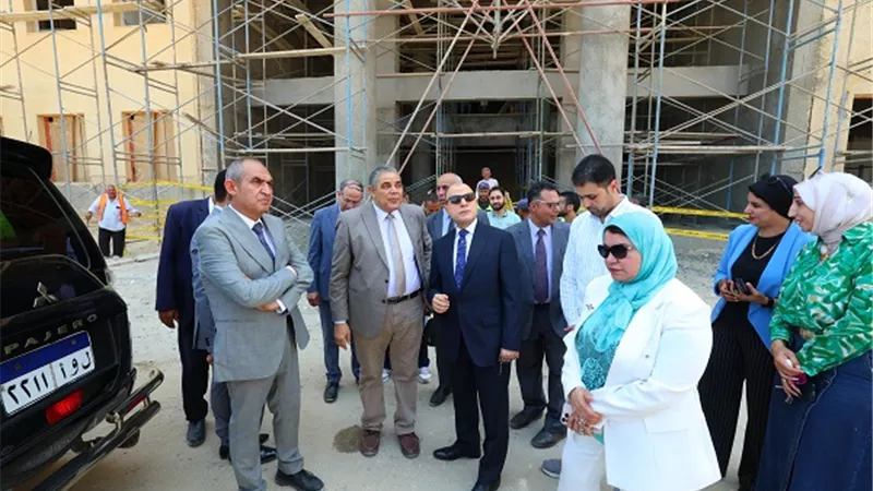 عبد المعطى.يتفقد أعمال إنشاء الجامعة الأهلية بكفر الشيخ