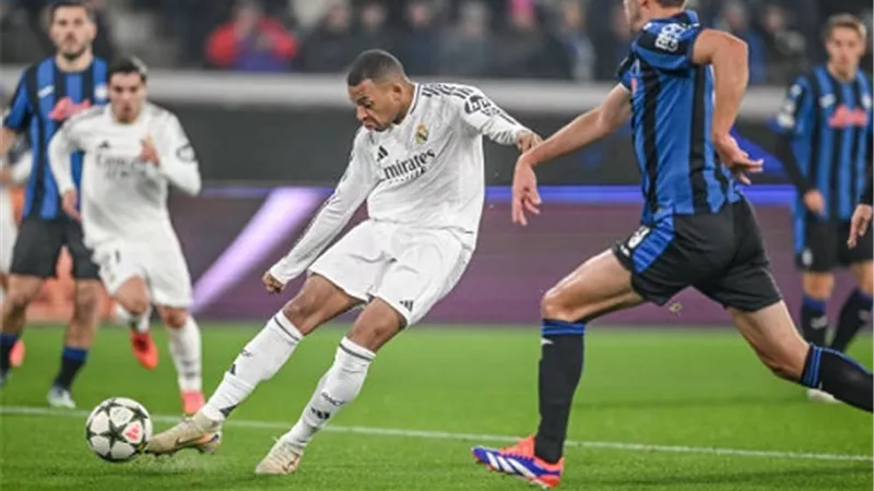 تضاؤل فرص مشاركة مبابي مع ريال مدريد أمام سالزبورج النمساوي
