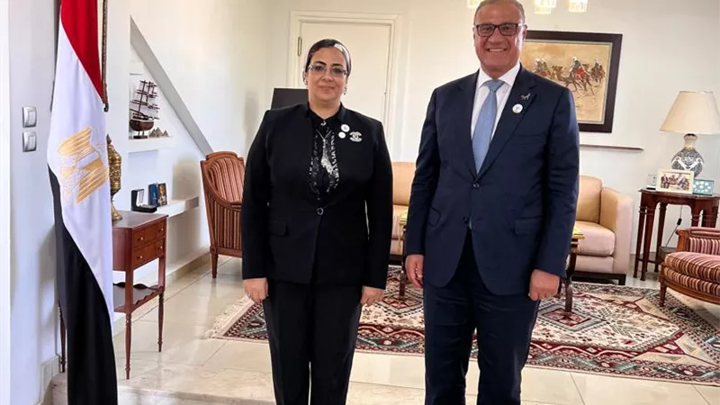 رئيسة القومي للمرأة تزور سفارة مصر بالجزائر