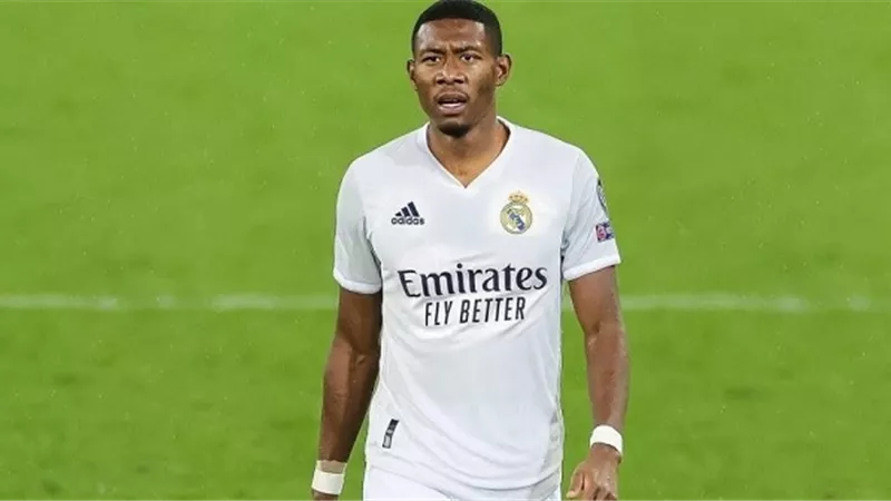 الكشف عن موقف ألابا من الاستمرار مع ريال مدريد