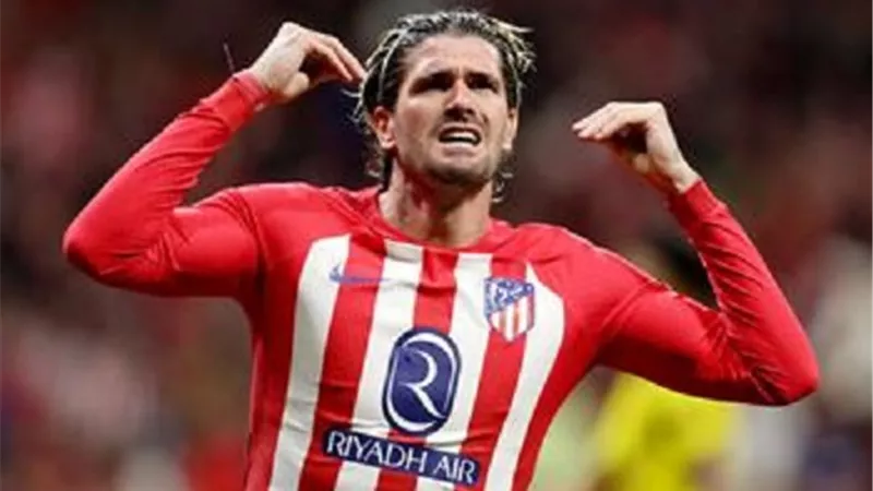 أتلتيكو مدريد يوافق علي رحيل دي بول بـ 30 مليون يورو