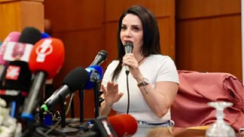 ديانا حداد من مهرجان موازين ترد على حقيقة اعتزالها