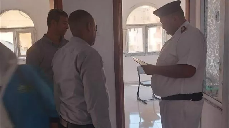 عامر: جهاز مدينة بدر يغلق 5 مدارس بالتعاون مع شرطة التعمير.. بالصور