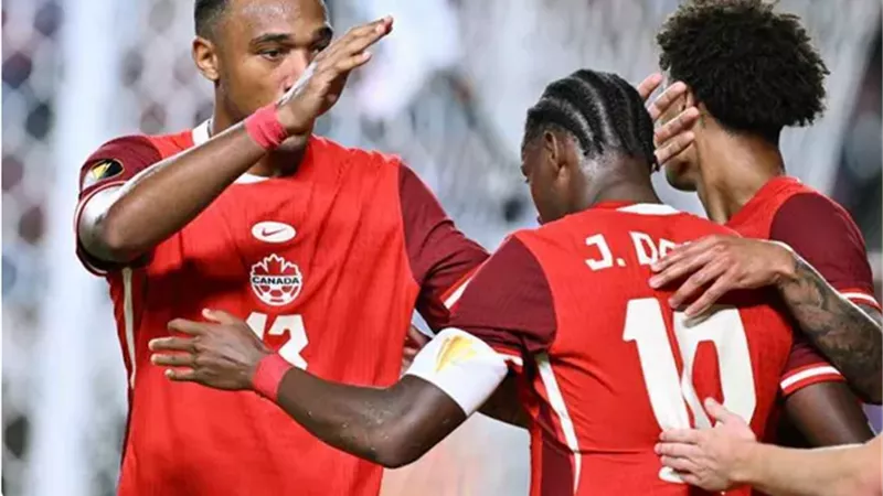كندا تضمن صدارة مجموعتها بالفوز على السلفادور بكأس الكونكاكاف