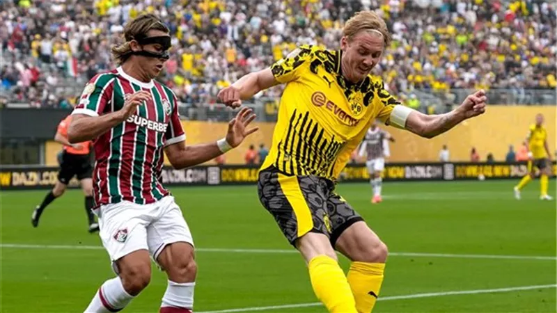 بروسيا دورتموند وفلومينينسي في دور الـ16 بمونديال الأندية