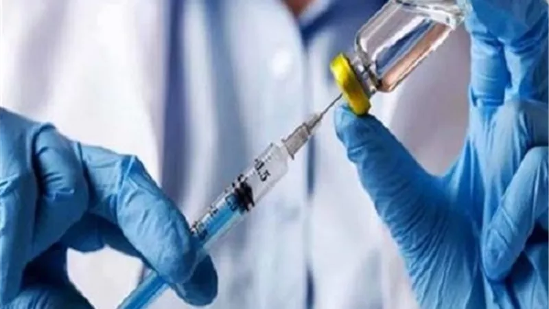 الولايات المتحدة توسّع تحذيرات لقاحات كورونا لتشمل أعمارًا جديدة
