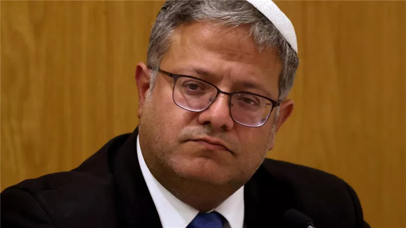 بن جفير يدعو إلى وقف كامل للمساعدات الإنسانية إلى غزة