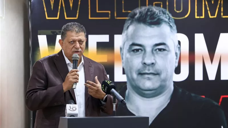رئيس اتحاد اليد يكشف أسباب اختيار باسكوال لقيادة المنتخب الأول