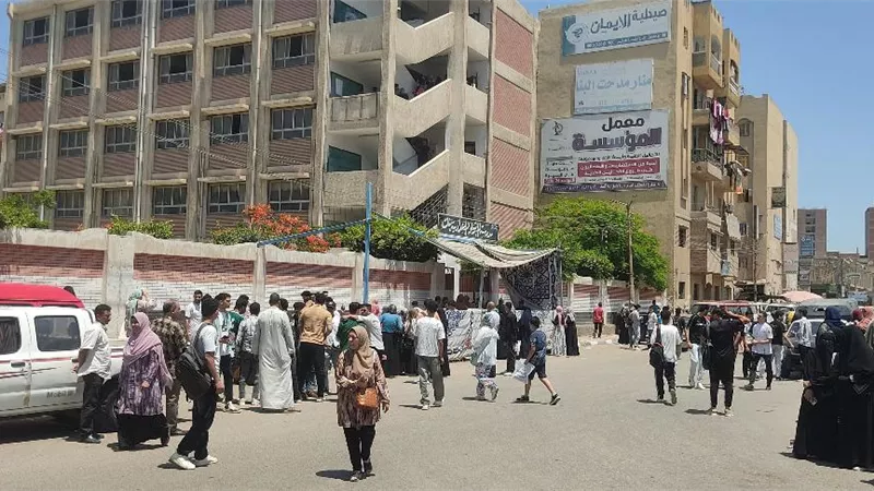 820 غياب و 2 سماعات و 20 اغماء لطلاب و ملاحظين