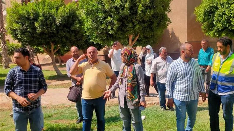 قرارات هامة من رئيس جهاز مدينة الشيخ زايد بشأن الخدمات الميدانية.. صور