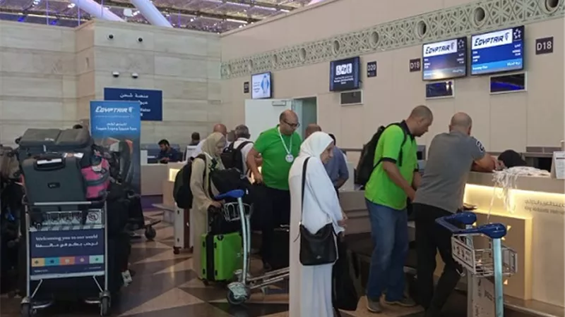 عودة جميع حجاج السياحة المصريين بسلام إلى أرض الوطن