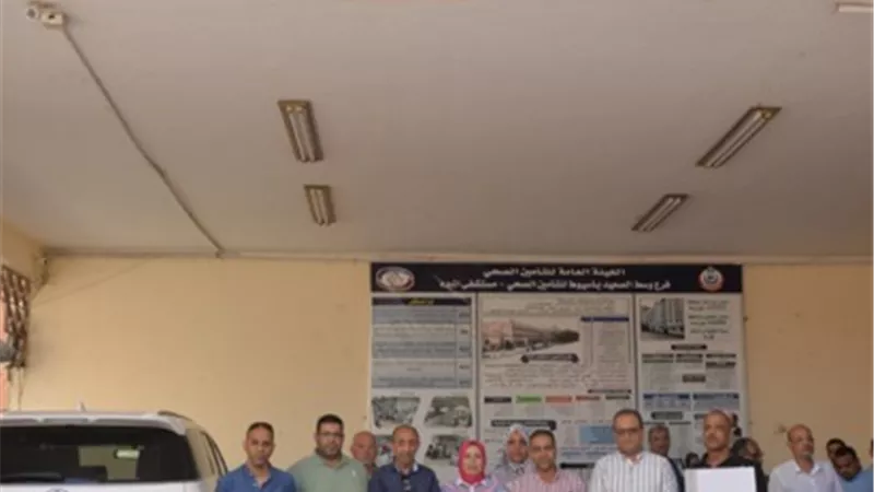 توزيع 15 كرسي متحرك على المستحقين في أسيوط