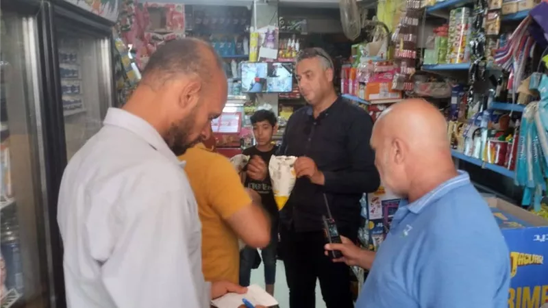 55 مخالفة تموينية بأسواق دمياط في يوم واحد