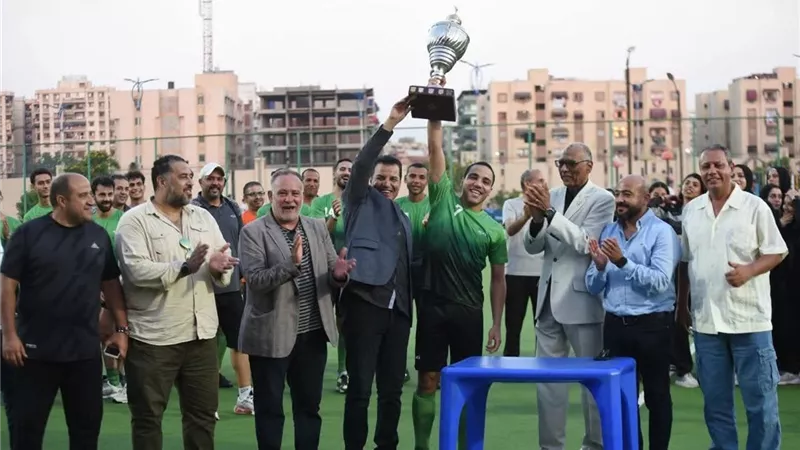 فازوا بكأس مصر للمرة ال١٢..محافظ الشرقية يًهنئ لاعبي فريق الهوكي