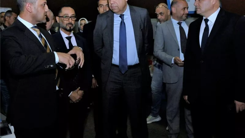 أثبتوا كفاءة فى إدارة الأزمة .. وتعاملوا مع 1500 طائرة يوميا