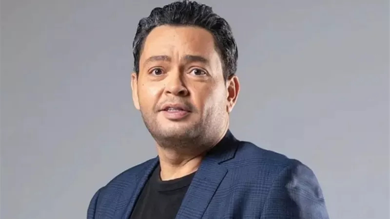 أحمد رزق يحتفل بتخرج نجله من المدرسة