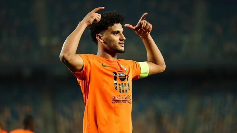 الأهلي والزمالك وبيراميدز يتصارعون للحصول على خدمات أسامة فيصل