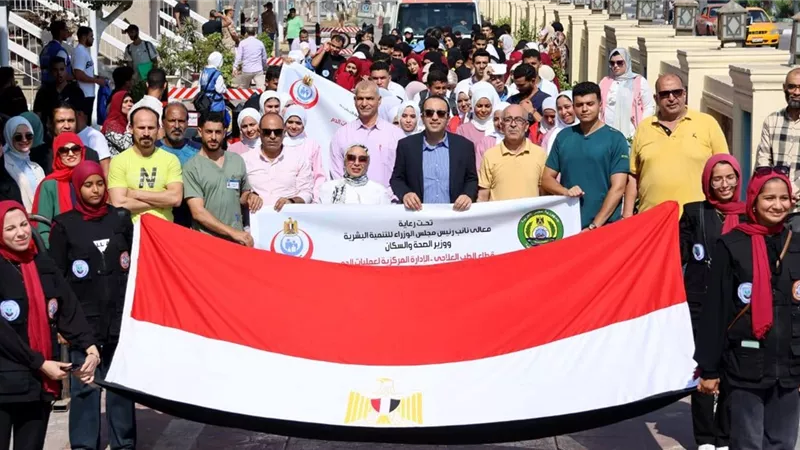 مسيرة حاشدة في الإسماعيلية احتفالا باليوم العالمي للتبرع بالدم